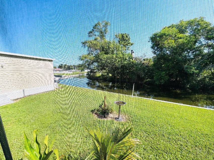 11 Henry Drive a Winter Haven, FL Mobile or Manufactured Home for Sale